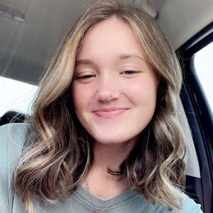 Meet your Posher, Leigh ann